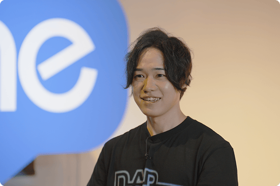 DAP Summit 2025 インタビューを受ける前田様